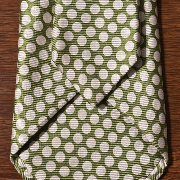 AUTHENTIC BORRELLI 100% SILK NECKTIE GREEN W/WHITE POLKA DOTS - Picture 3 of 4